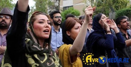 İranda qadınlar hicabsız gəzə biləcək