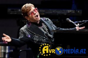 Elton Conun son turdan qazancı 1 milyard dollara çatdı