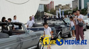 Klassik avtomobillər Bakının küçələrində GÖRÜNDÜ