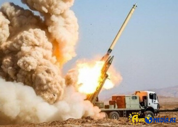 İran balistik raketlərini mövqelərə yerləşdirir