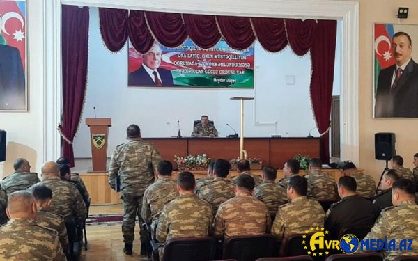 Azərbaycan Ordusunda toplantı keçirildi