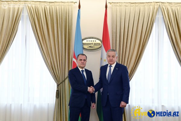 Azərbaycan və Tacikistan XİN başçıları görüşdü