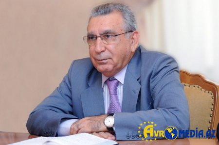 Ramiz Mehdiyevin qohumu istefa verdi