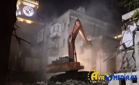 Bakıdakı bu binalar sökülür