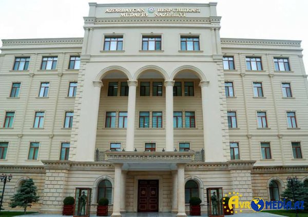 Ermənistan mühəndis işləri görən traktoru ATƏŞƏ TUTDU