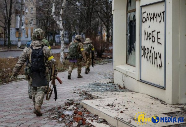 Baxmut uğrunda döyüşlər davam edir - Ukrayna ordusu irəliləyir