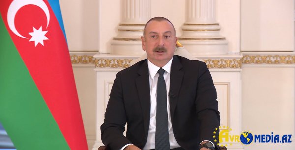 İlham Əliyev BƏƏ prezidenti ilə görüşdü