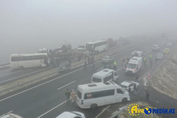 İran-Ağrı avtomobil yolunda zəncirvari qəza: Çox sayda yaralı var