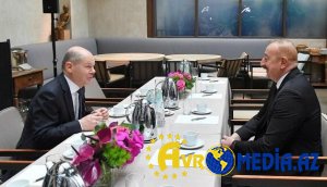 İlham Əliyevin Olaf Şoltsla görüşü başladı