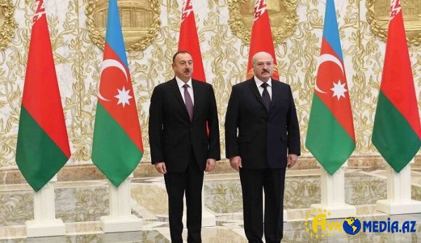 Prezidentlər Şuşada “Heydər Əliyev və Qarabağ” sərgisinə baxıblar