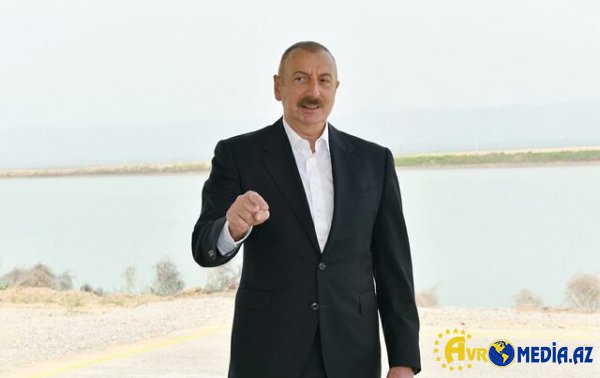 Prezident Cəbrayılın bir neçə kəndinin təməlini qoyub