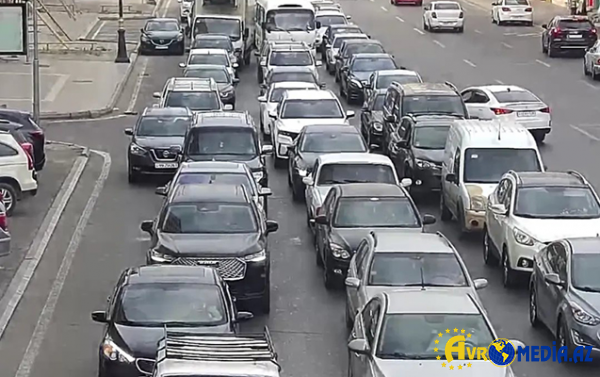 Bakının tıxaclı yolları