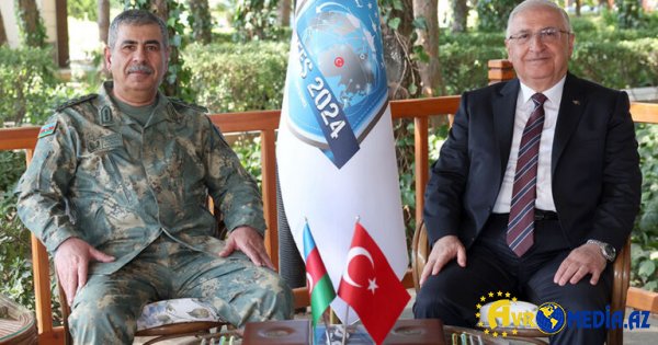 Zakir Həsənov türkiyəli həmkarı ilə görüşdü