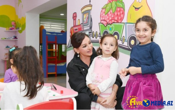 Mehriban Əliyeva uşaqları təbrik etdi