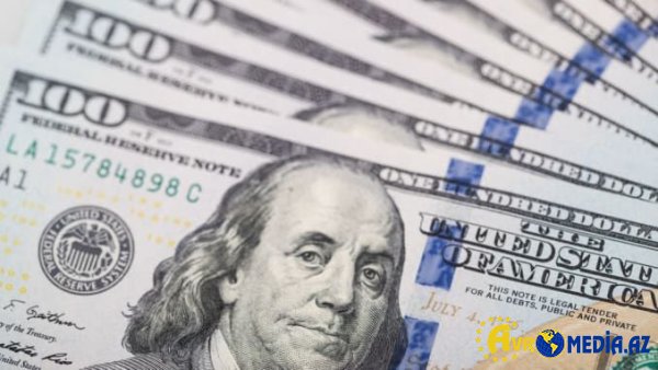 Dollar almaq istəyənlərin nəzərinə