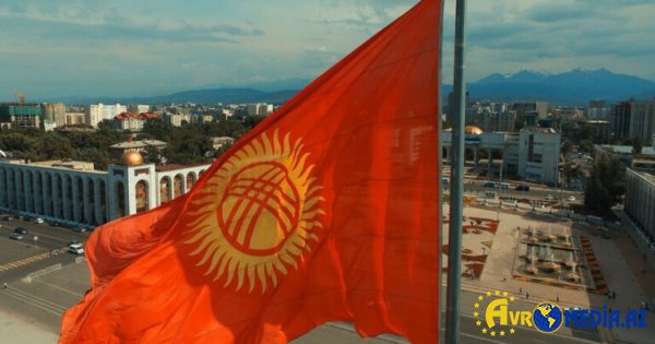 Qırğızıstanda mitinqlərə qadağa müddəti uzadıldı