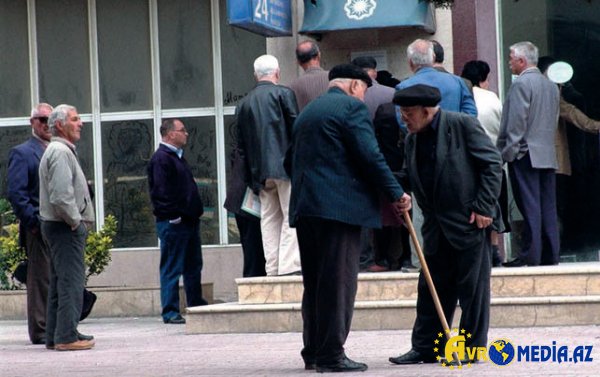Bütün pensiyalar bu tarixdə ödəniləcək