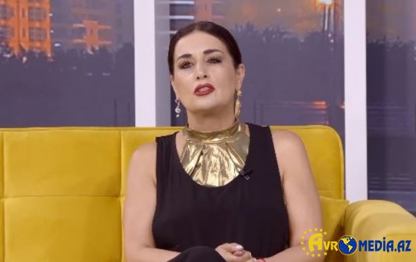 "İnsanlar da "kukla"dır"
