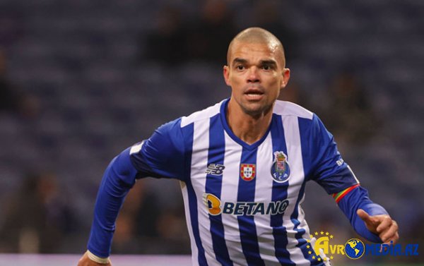 Pepe karyerasını başa vurur