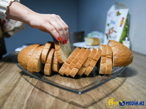 Azərbaycanda çörək yeyənlərin sayı azalıb