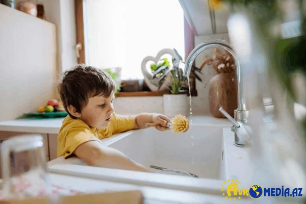 Uşaqları İFLİC edən yeni VİRUS yayılır