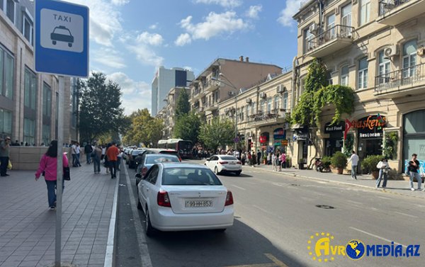 Tbilisi prospektində taksi duracaqları yaradılır