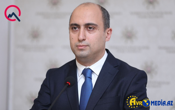Nazir müəllimləri təbrik etdi