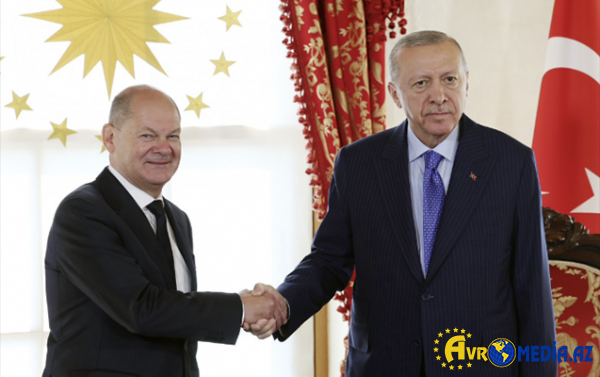Ərdoğan Şoltsla görüşdü