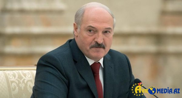 Lukaşenko prezidentliyə namizədliyini açıqladı