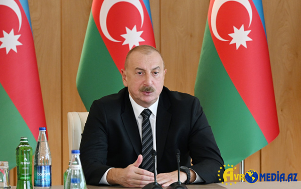 İlham Əliyev Yunanıstanın Baş naziri ilə görüşüb