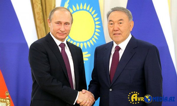 Putin Nazarbayevlə görüşdü
