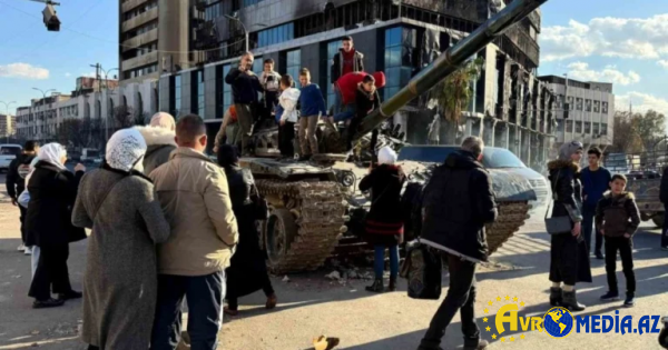 Əsədin tankları uşaqların oyuncağına çevrilib