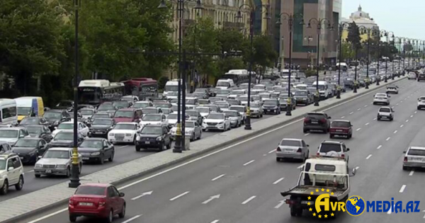 Bakının bu yollarında tıxac var
