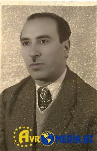 Görəsən, onların bir - birindən xəbərləri var idi? Maraqlıdır...