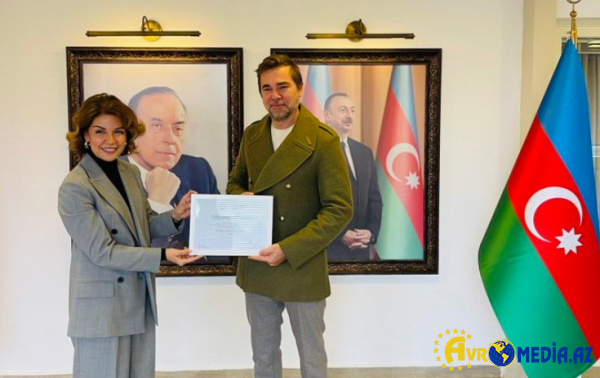 İlham Əliyev türkiyəli aktyoru təltif etdi