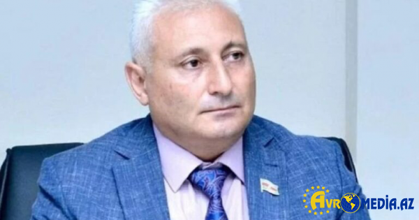 Canlı yayım zamanı deputatın HALI PİSLƏŞDİ