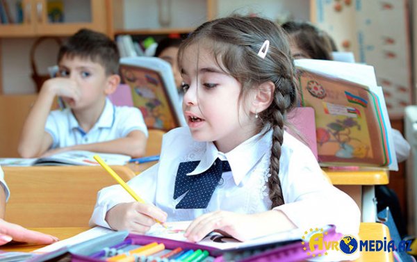 Məktəblərdə qış tətili başladı