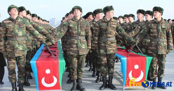 Ordumuzda andiçmə mərasimləri