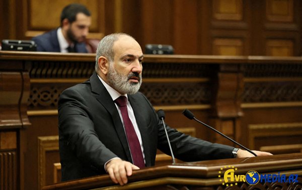 “Yeni konstitusiyaya ehtiyac var” - Paşinyan