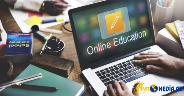 İki universitetdə dərslər onlayn keçirilir