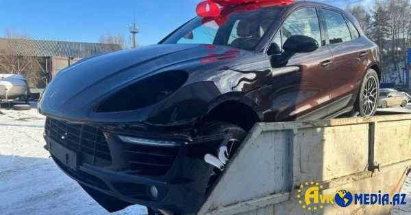 Kişi arvadına hədiyyə aldığı "Porsche" avtomobilini zibil qutusuna atdı