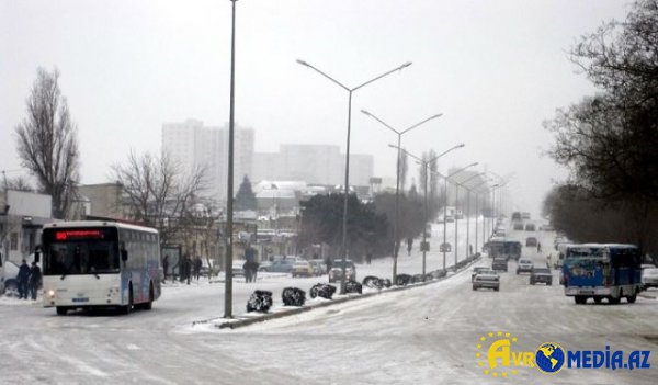 Qarlı havada xəsarət alanların sayı 347-ə çatdı