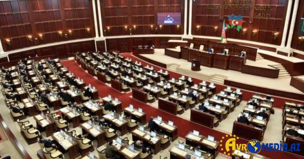 Milli Məclisin növbəti iclası başladı