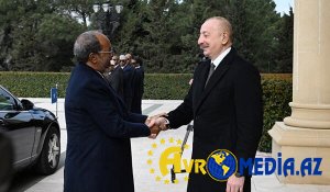 İlham Əliyev Somali prezidentini belə qarşıladı