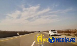 Səfirdən İranla sərhəd yolu barədə paylaşım