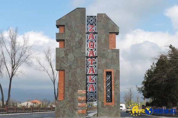 Qızının ölümünə dözməyən kişi özünü asdı