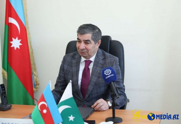Kafedralar ləğv edilir, vacib fənn sıradan çıxarılır