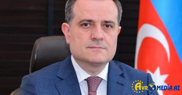 Ceyhun Bayramov Qazaxıstana rəsmi səfərə yola düşdü