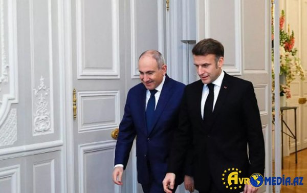 Paşinyan Makronla sülh müqaviləsindən danışdı