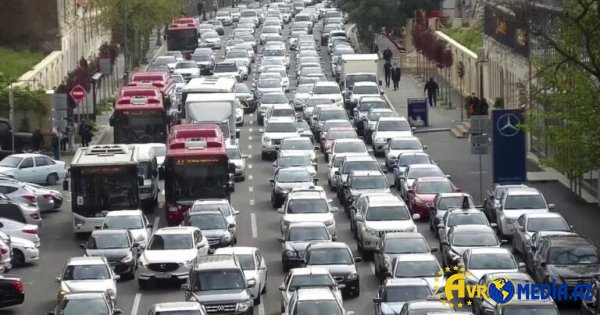 Bakının bu yollarında tıxac var